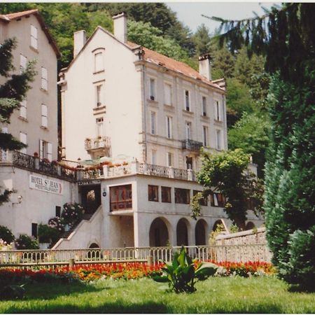 Hotel Saint Jean Vals-les-Bains Bagian luar foto