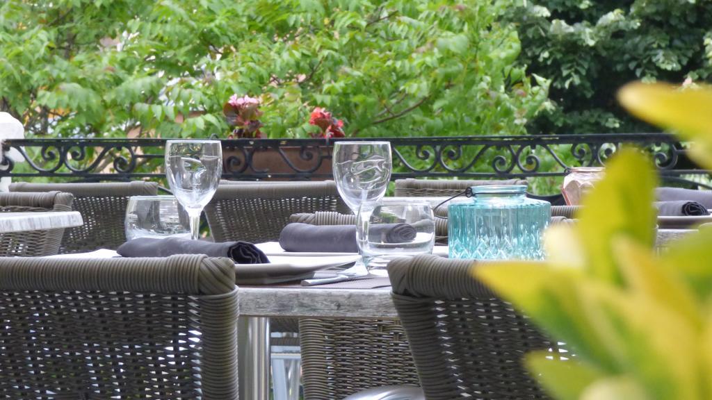 Hotel Saint Jean Vals-les-Bains Bagian luar foto